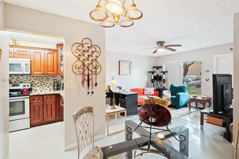 10053 Winding Lake Road Sunrise FL 33351