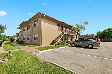 10053 Winding Lake Road Sunrise FL 33351