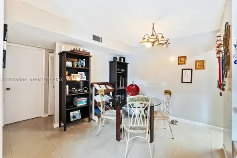 10053 Winding Lake Road Sunrise FL 33351