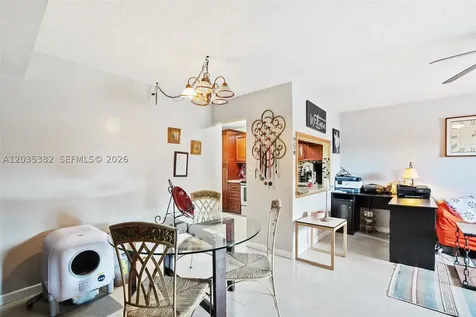 10053 Winding Lake Road Sunrise FL 33351