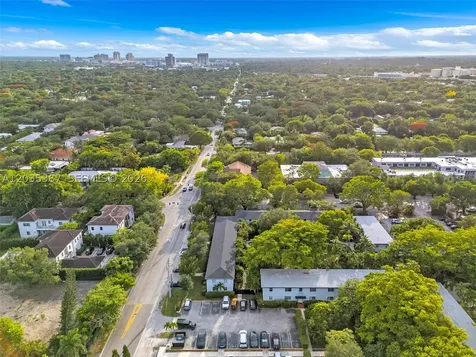 5685 SW 80th Street Miami FL 33143