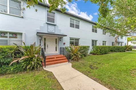 5685 SW 80th Street Miami FL 33143