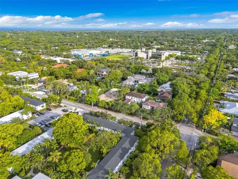 5685 SW 80th Street Miami FL 33143