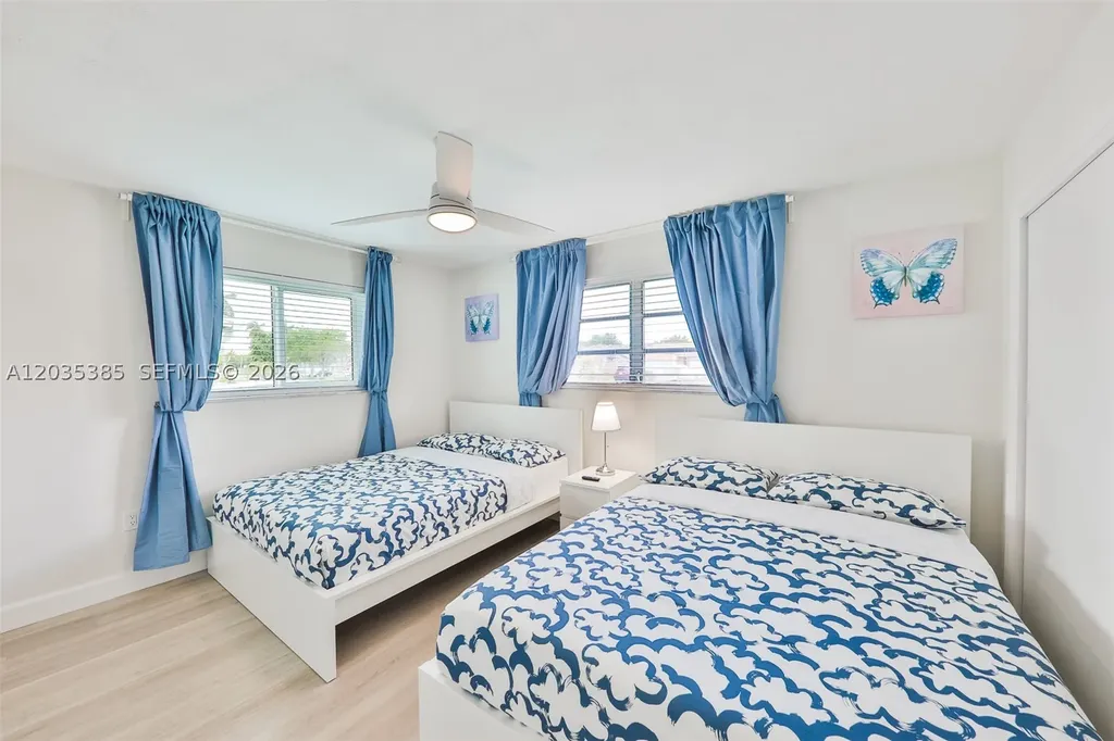 614 S Crescent Drive Hollywood FL 33021