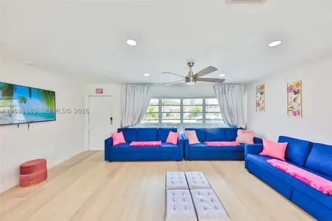 Hollywood FL 33021