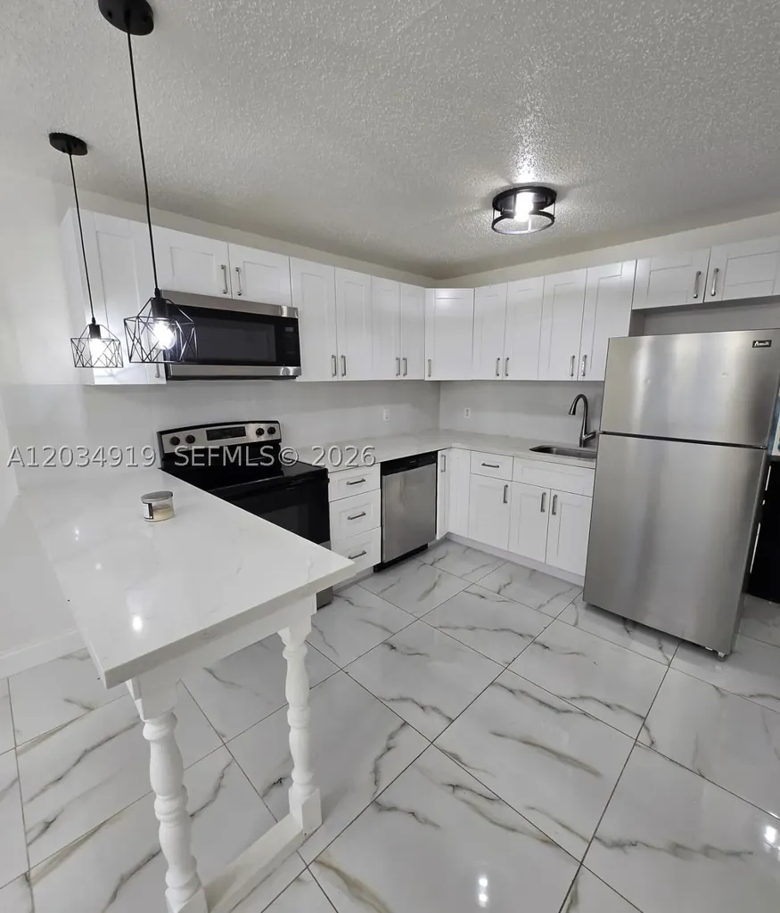 1106 NE 5th Avenue Fort Lauderdale FL 33304