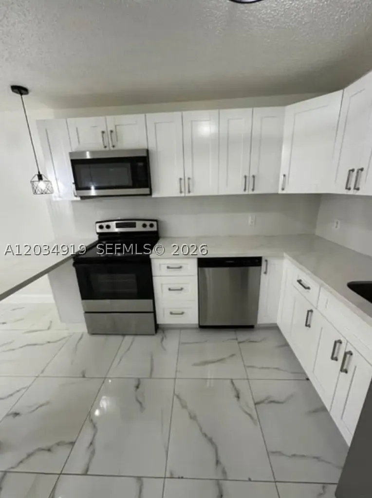 1106 NE 5th Avenue Fort Lauderdale FL 33304