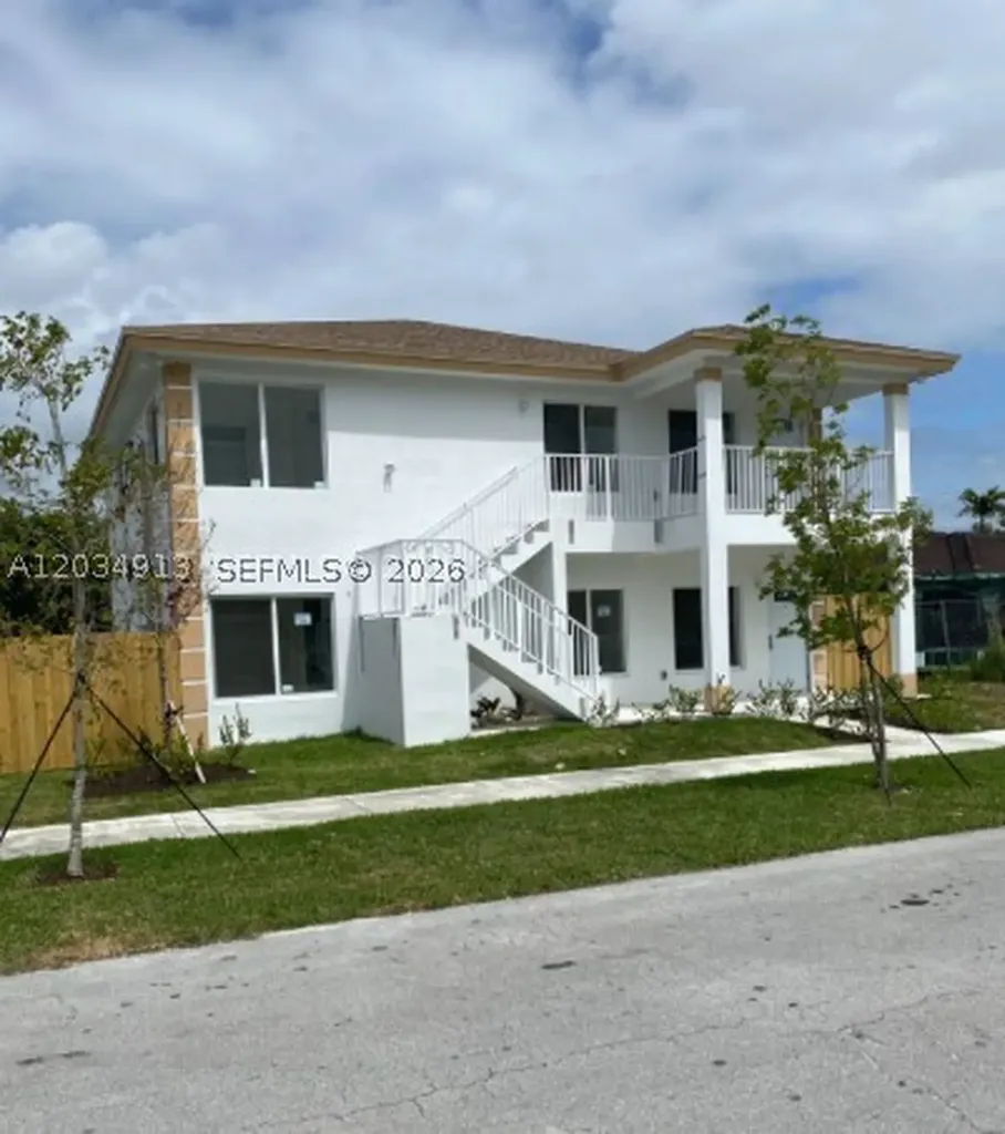10595 SW 171st Street Miami FL 33157