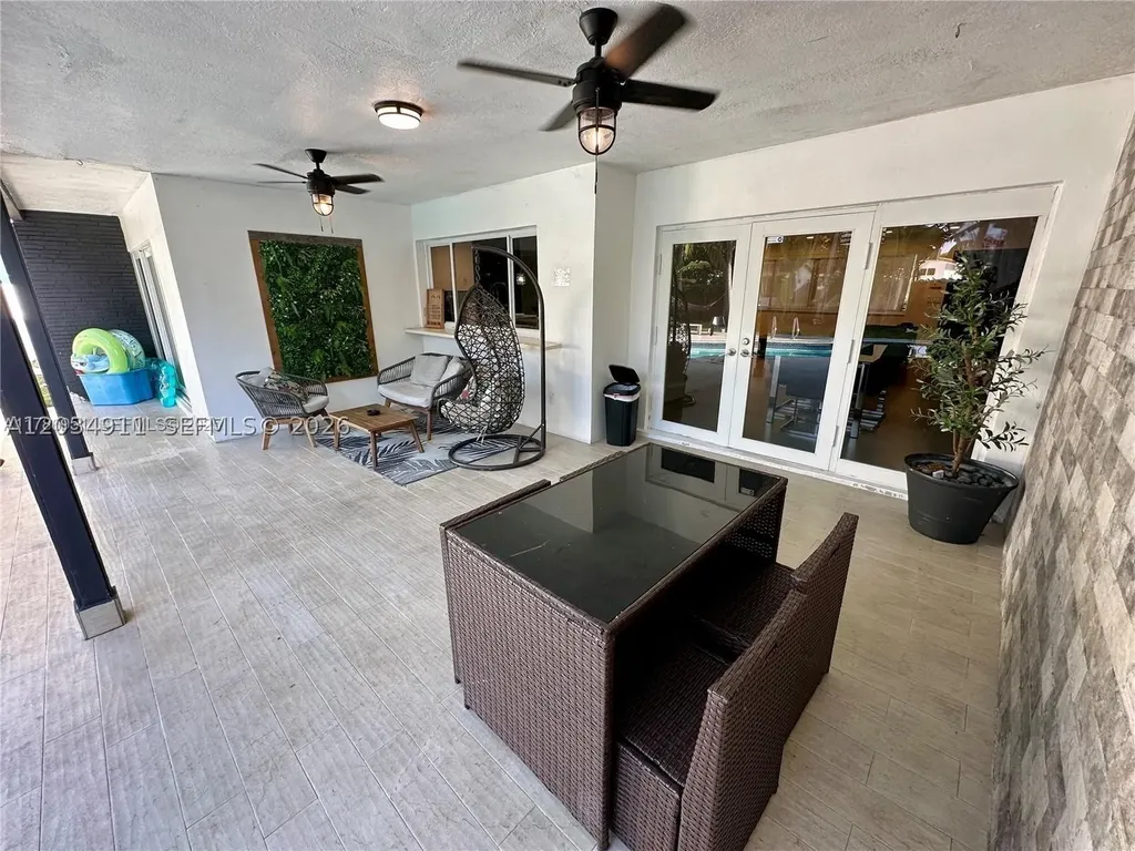 5424 Garfield Street Hollywood FL 33021