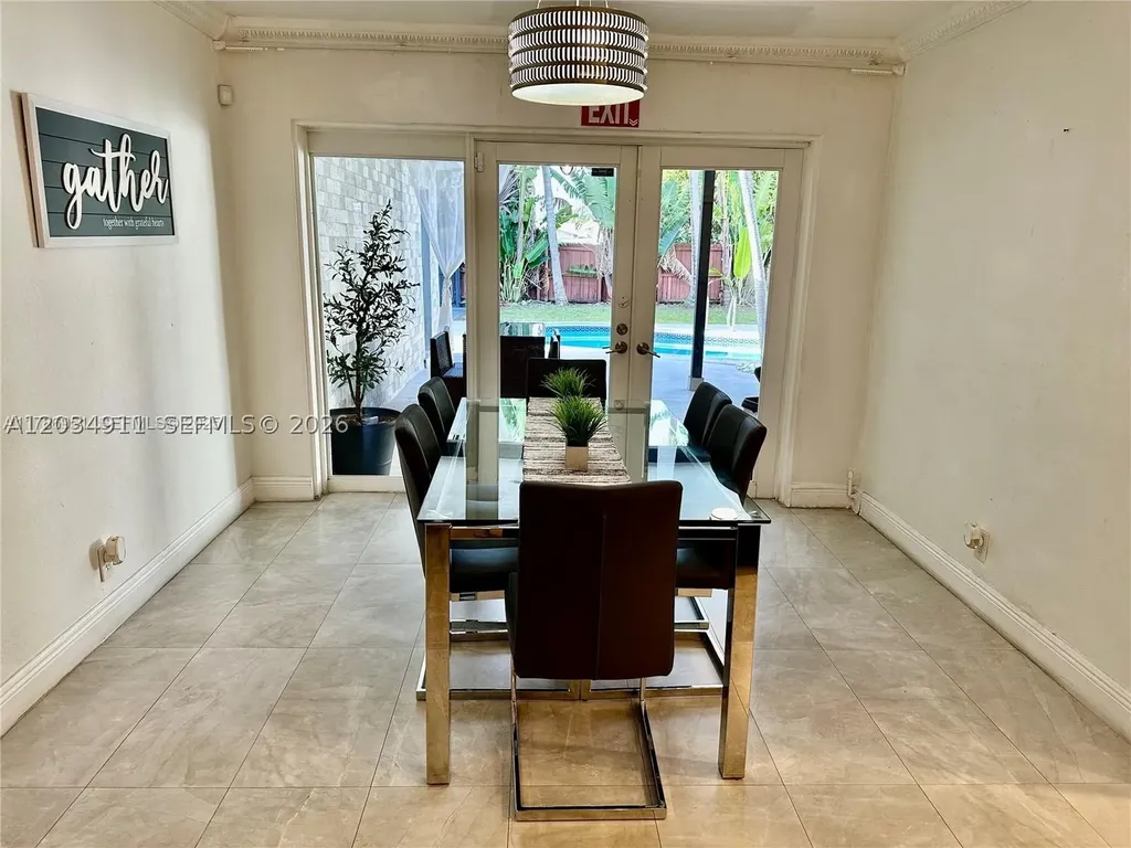5424 Garfield Street Hollywood FL 33021