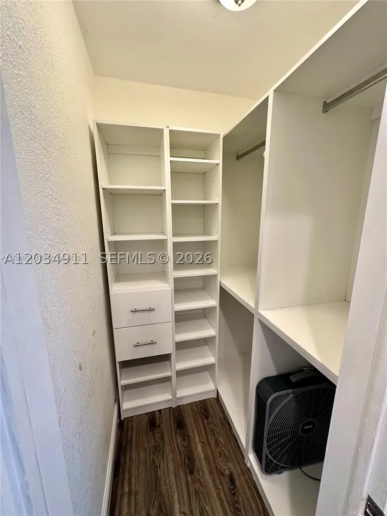5424 Garfield Street Hollywood FL 33021