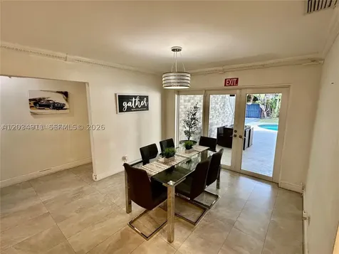 5424 Garfield Street Hollywood FL 33021