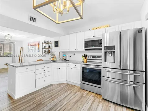 1805 SW 107th Avenue Miami FL 33165