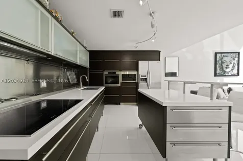 6000 Collins Avenue Miami Beach FL 33140