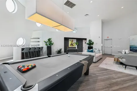 6000 Collins Avenue Miami Beach FL 33140