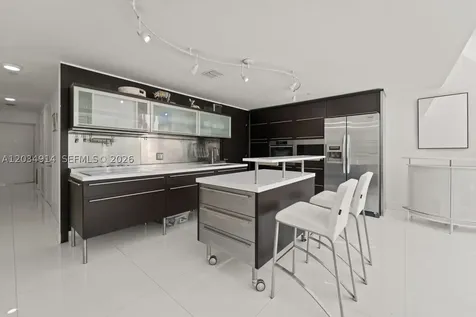6000 Collins Avenue Miami Beach FL 33140