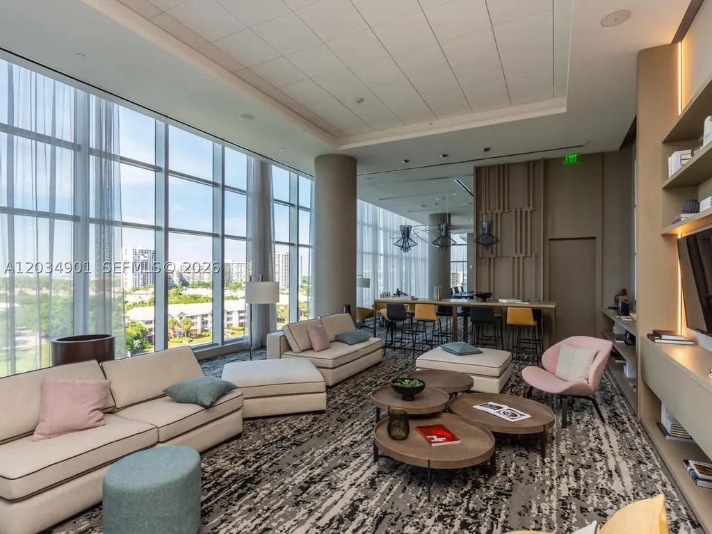 4010 S Ocean Drive Hollywood FL 33019