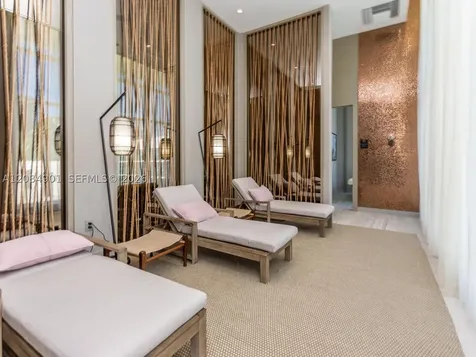 4010 S Ocean Drive Hollywood FL 33019