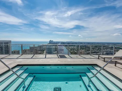 4010 S Ocean Drive Hollywood FL 33019