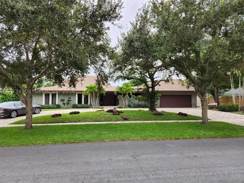5860 SW 8th Street Plantation FL 33317
