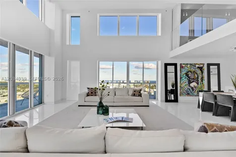 10 Venetian Way Miami Beach FL 33139