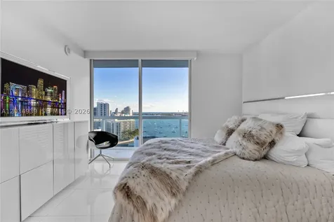 10 Venetian Way Miami Beach FL 33139