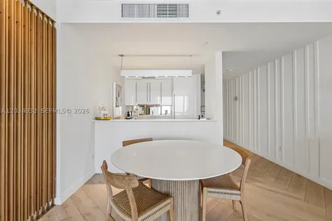 2201 Collins Avenue Miami Beach FL 33139
