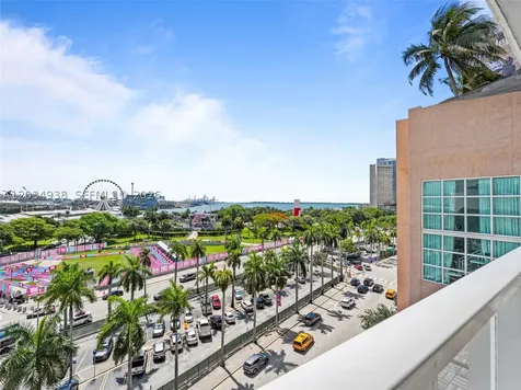 244 Biscayne Boulevard Miami FL 33132