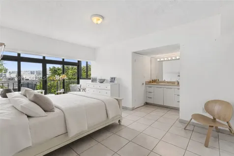 575 Crandon Boulevard Key Biscayne FL 33149