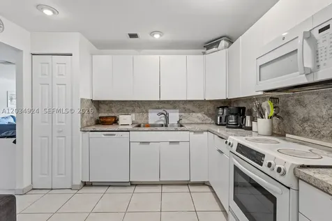575 Crandon Boulevard Key Biscayne FL 33149