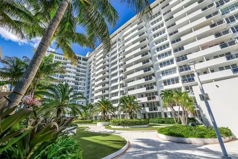 100 Lincoln Road Miami Beach FL 33139