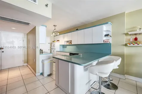 100 Lincoln Road Miami Beach FL 33139