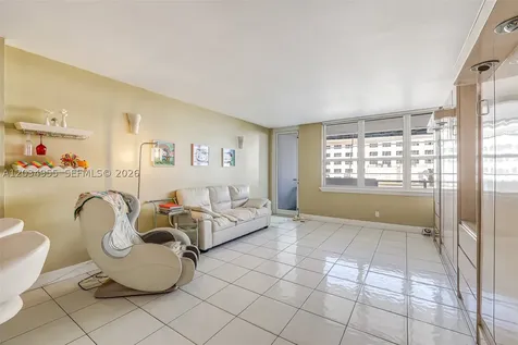 100 Lincoln Road Miami Beach FL 33139