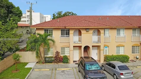 242 E 3rd Street Hialeah FL 33010
