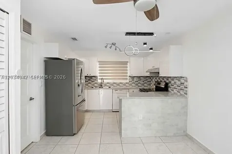 242 E 3rd Street Hialeah FL 33010