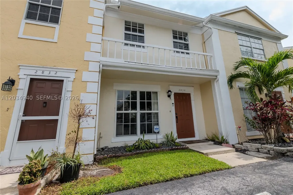 2836 S Edgehill Lane Cooper City FL 33026