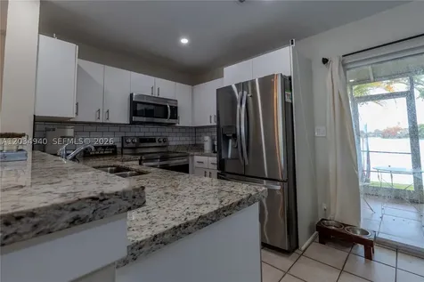 2836 S Edgehill Lane Cooper City FL 33026