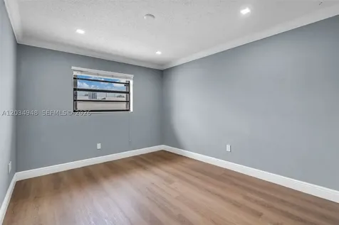 5335 W 23rd Court Hialeah FL 33016