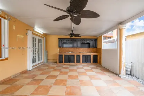 5335 W 23rd Court Hialeah FL 33016