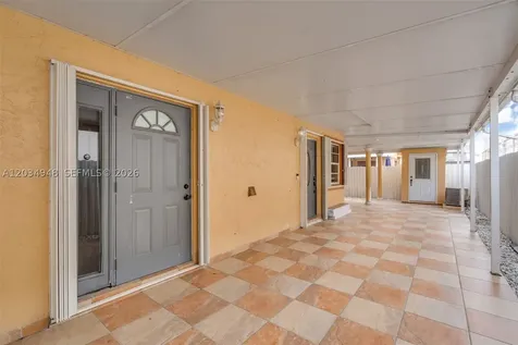 5335 W 23rd Court Hialeah FL 33016