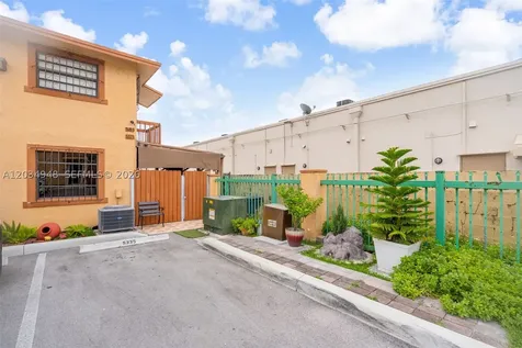 5335 W 23rd Court Hialeah FL 33016