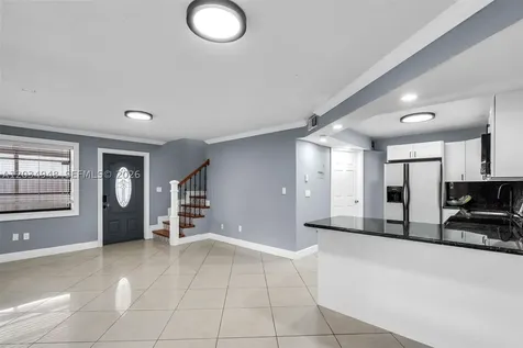 5335 W 23rd Court Hialeah FL 33016