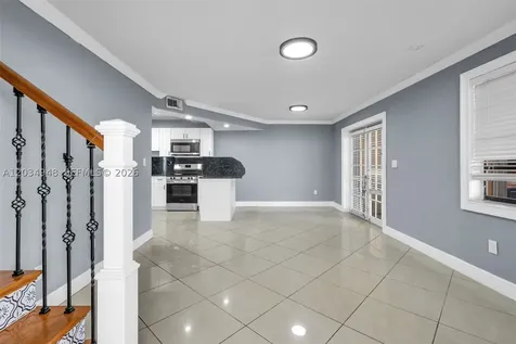 5335 W 23rd Court Hialeah FL 33016