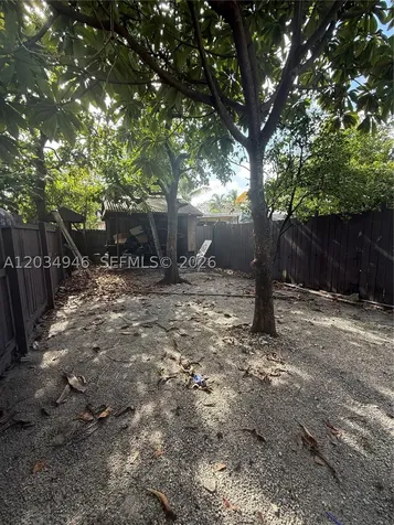1143 NW 27th Street Miami FL 33127