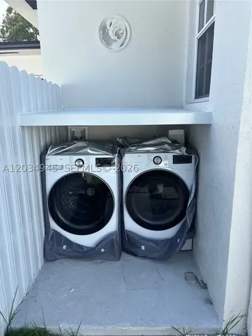 3606 SW 17th Street Miami FL 33145