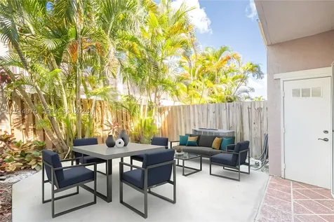 10210 SW 154th Place Miami FL 33196