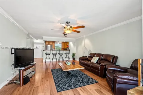 325 SE 11th Terrace Dania Beach FL 33004