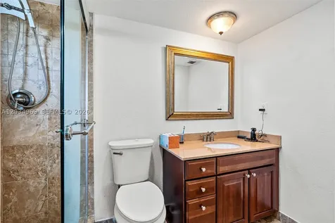 325 SE 11th Terrace Dania Beach FL 33004