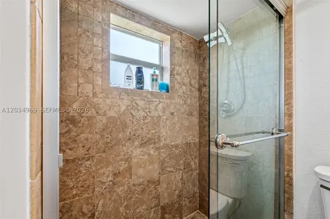 325 SE 11th Terrace Dania Beach FL 33004