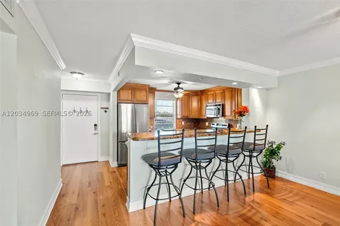 325 SE 11th Terrace Dania Beach FL 33004